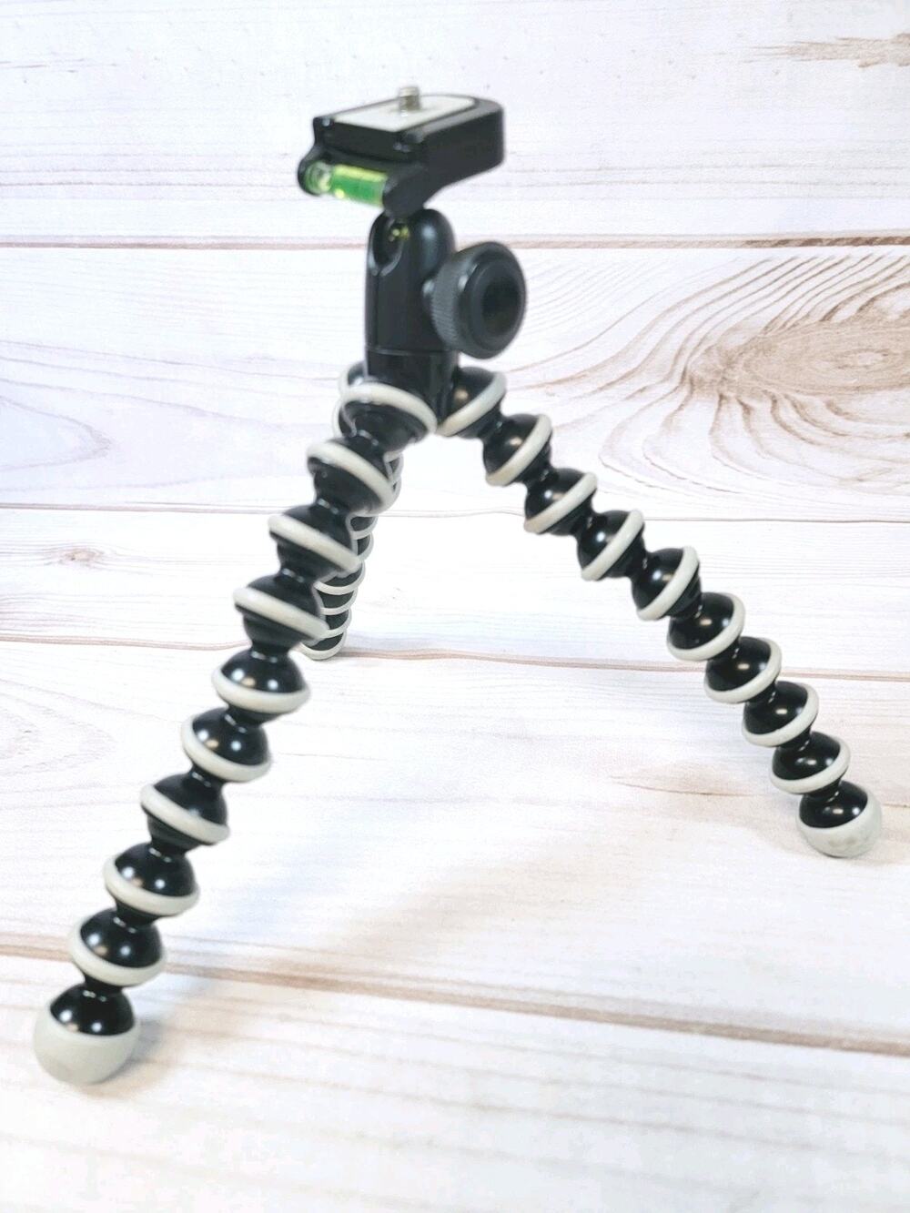 Joby GorillaPod Flexible Mini-Tripod with Ballhead & Level Kit Gray